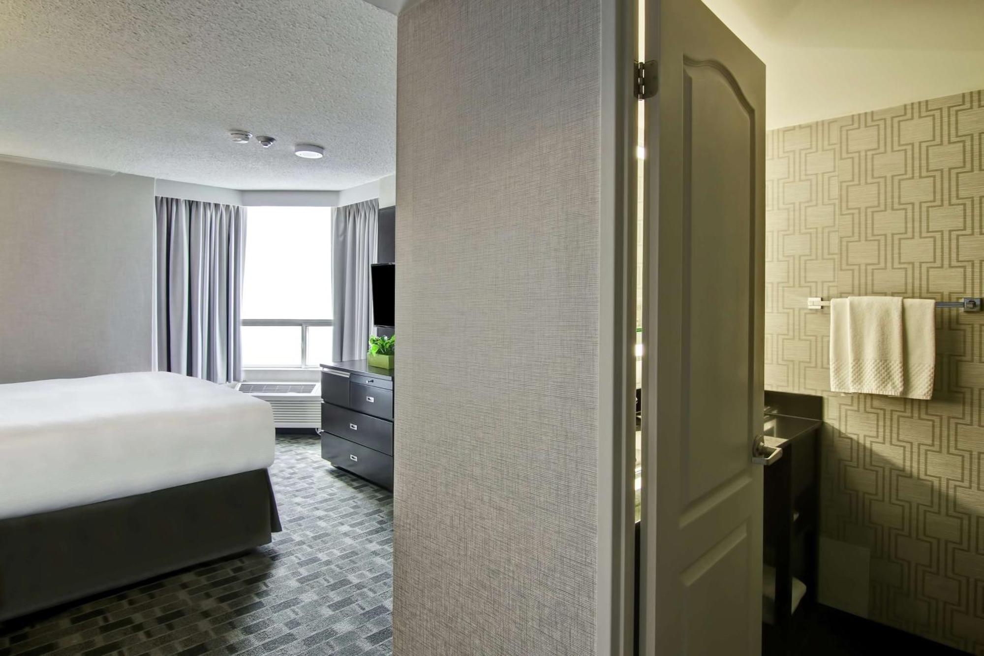 Superior One-Bedroom King Suite