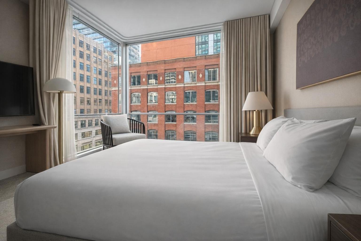 Standard Room, 1 Queen Bed
