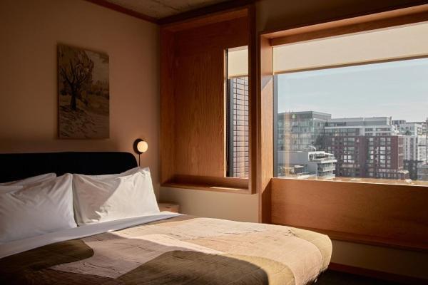 King Room with City View