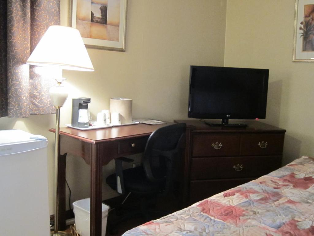 King Room - Non-Smoking