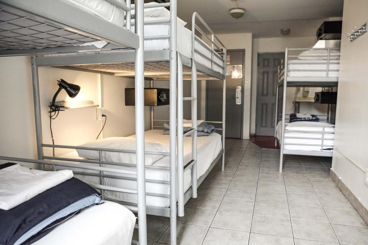 Bed 6-Bed Female Dormitory Room