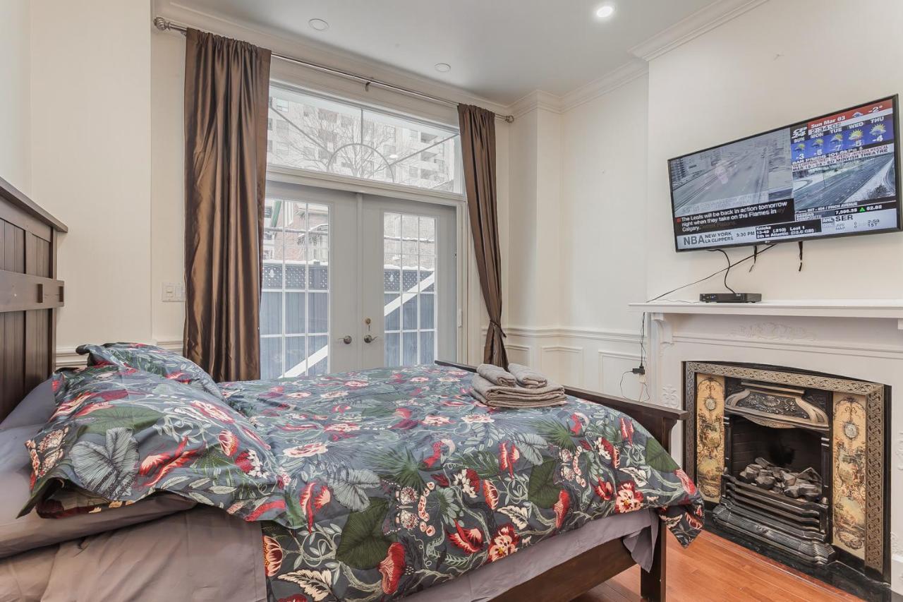 Queen Room with Balcony