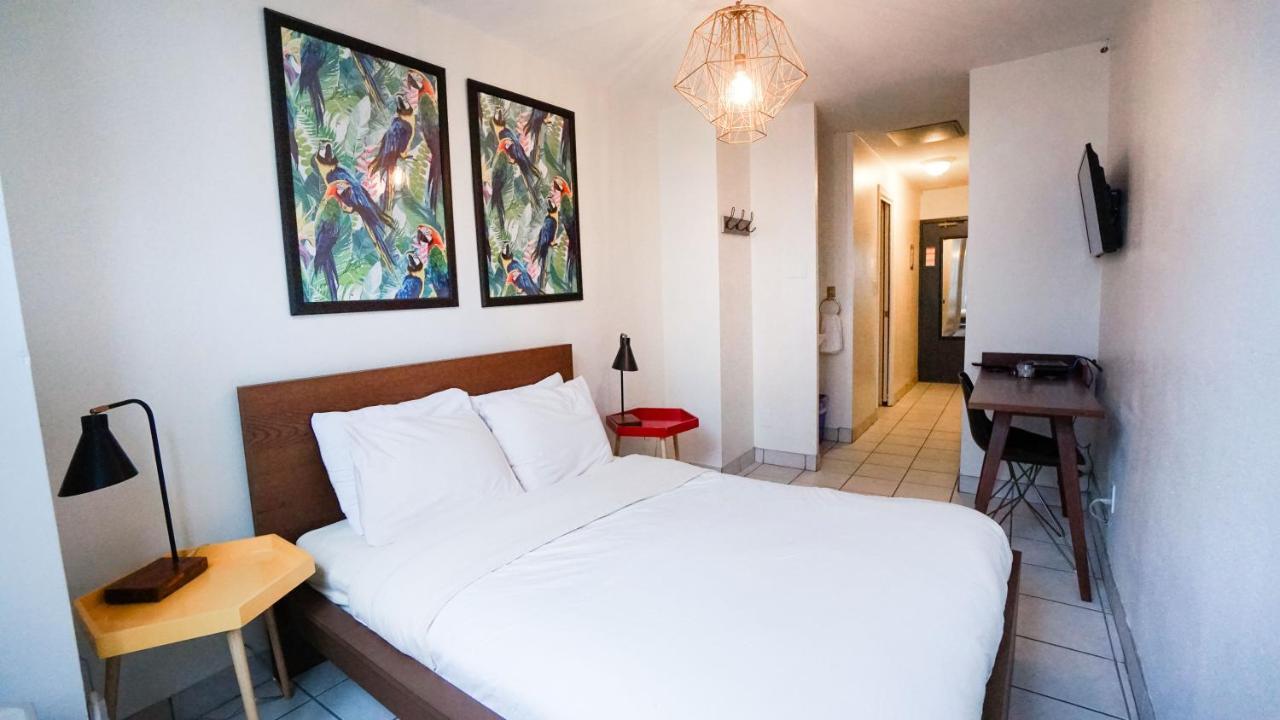 Double Room Private Bathroom