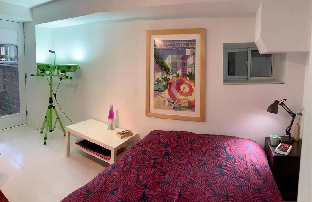 An Independent Beach Retreat Steps From The Lake And Right In The City-1
