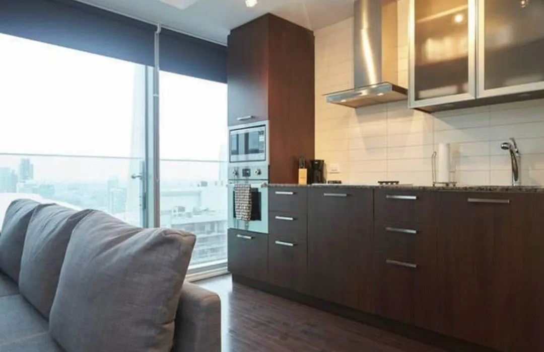 Eg Suites - York St Condos Cn Tower-1