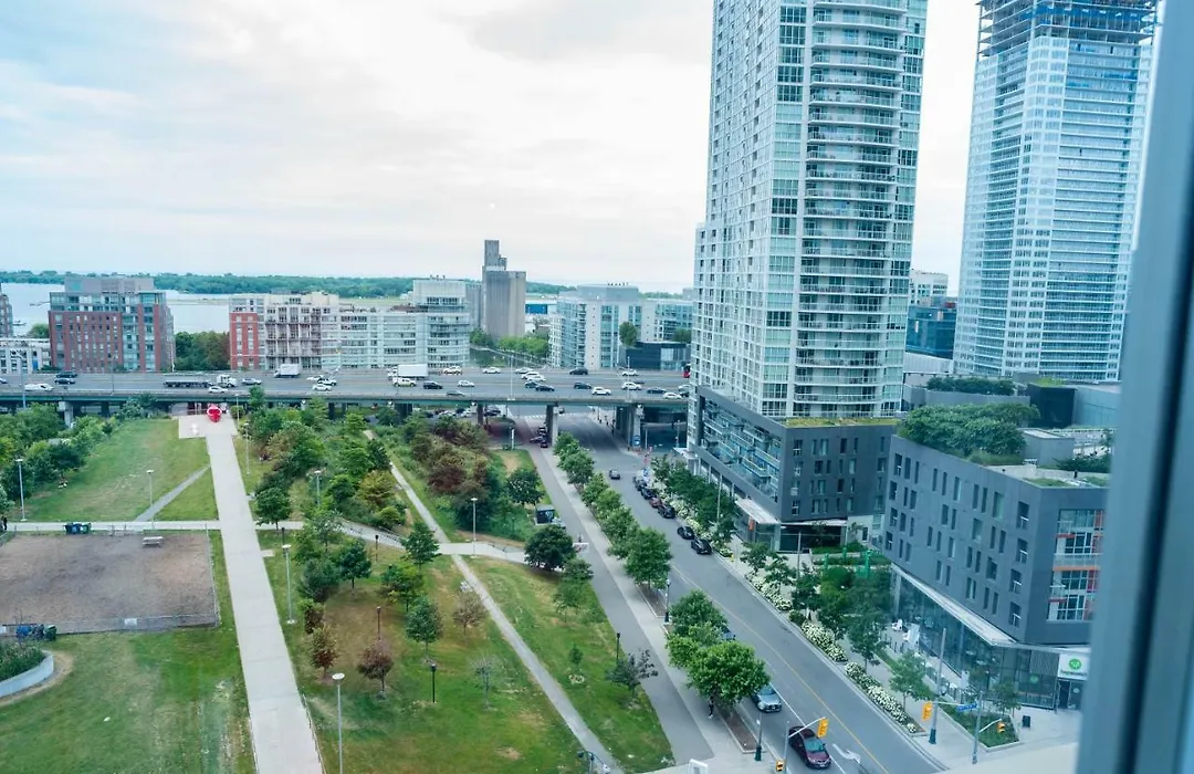 Luxury Downtown Toronto Condo - 2 Bedroom-1