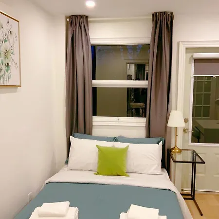 The Leaside Garden Guesthouse-3