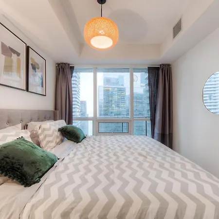 Stylish Newly Furnished Condo With Beautiful Lake View-3