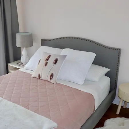 Apartment/2Bedrooms/2 Full Bathrooms/Free Parking-2