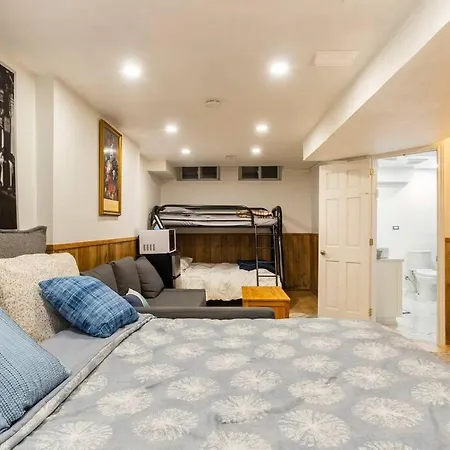 Big Oasis Studio Near Airport Yyz-2