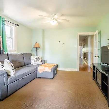 Cozy 5 Bedroom House In Downtown Toronto By Globalstay-2