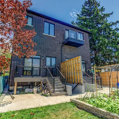 Modern City Living -Newly Built-3