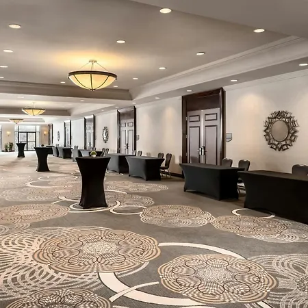 Sheraton Toronto Airport Hotel & Conference Centre-2