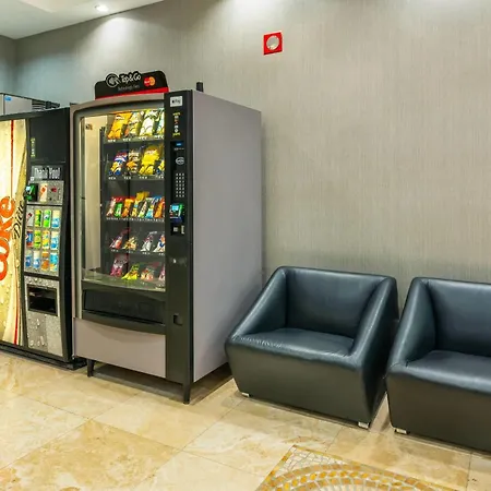 Comfort Inn & Conference Centre Toronto Airport-3
