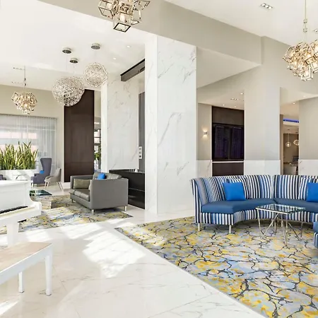 Embassy Suites By Hilton Toronto Airport-3