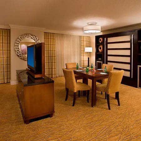 Toronto Airport Marriott Hotel-2