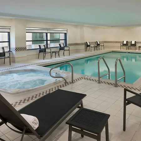 Residence Inn By Marriott Toronto Downtown / Entertainment District-3