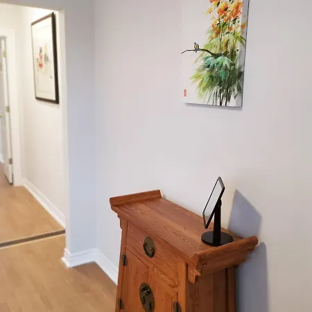 Cozy Private Rm Heart Of North York Free Parking Full Kitchen Close To Downtown-2